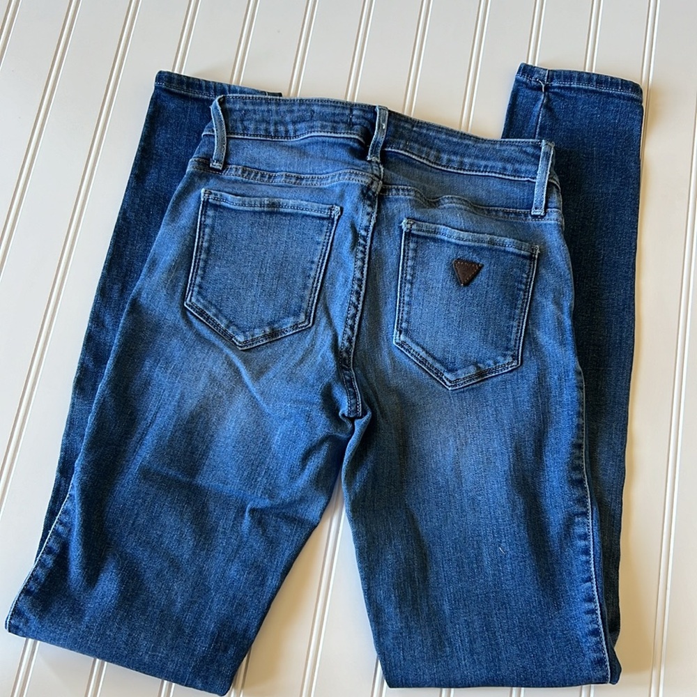 Guess Sexy Curve Skinny Jeans - Picture 5 of 5